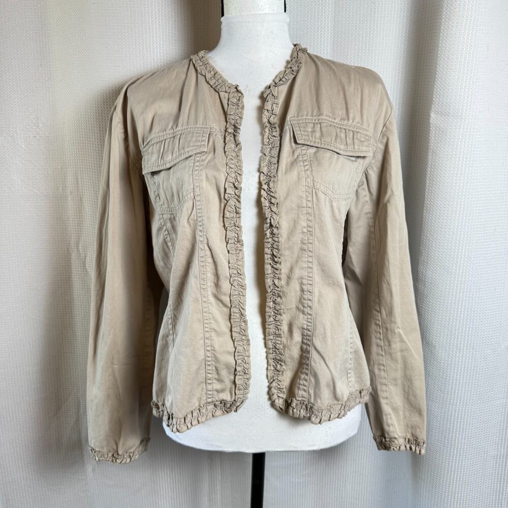 Chico's Beige Blazer Jacket Shacket Womens Sz 1 (Med) Ruffle Trim Coastal EUC